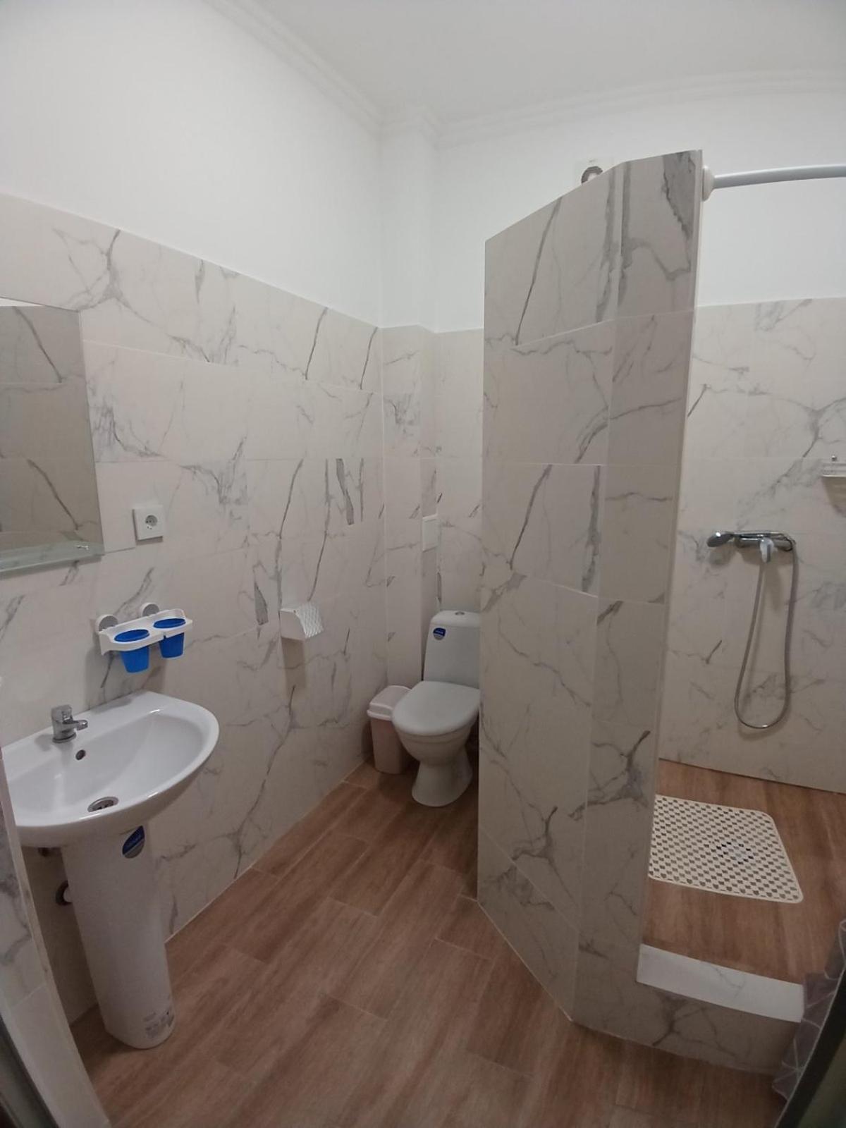 Готель Гармонія. Термально-Оздоровчий Комплекс. Mynai Exteriör bild